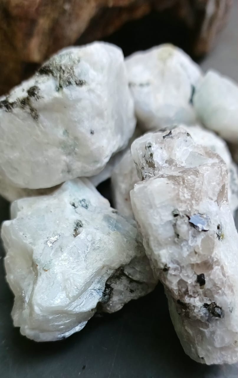 Pedra da Lua  Bruta